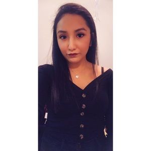 Meet your Posher, Samantha